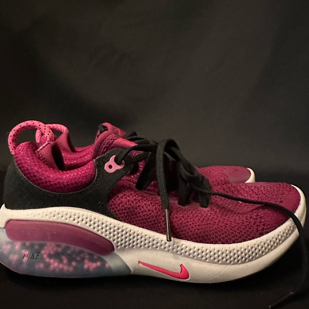 Nike shoes no box